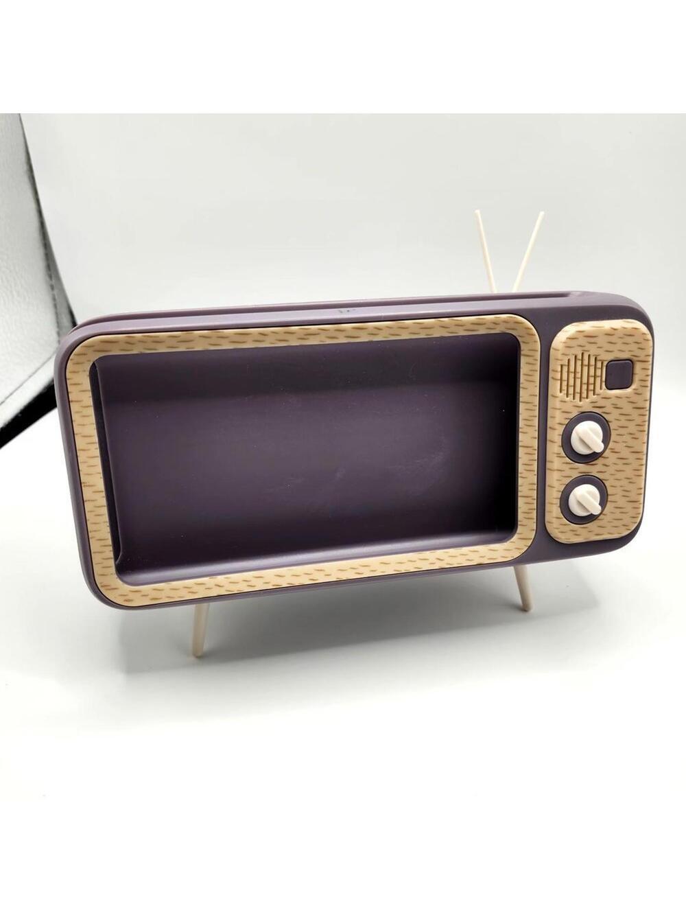 Retro Style Phone Stand Dock Vintage TV Design Wood Grain Finish Desktop Holder